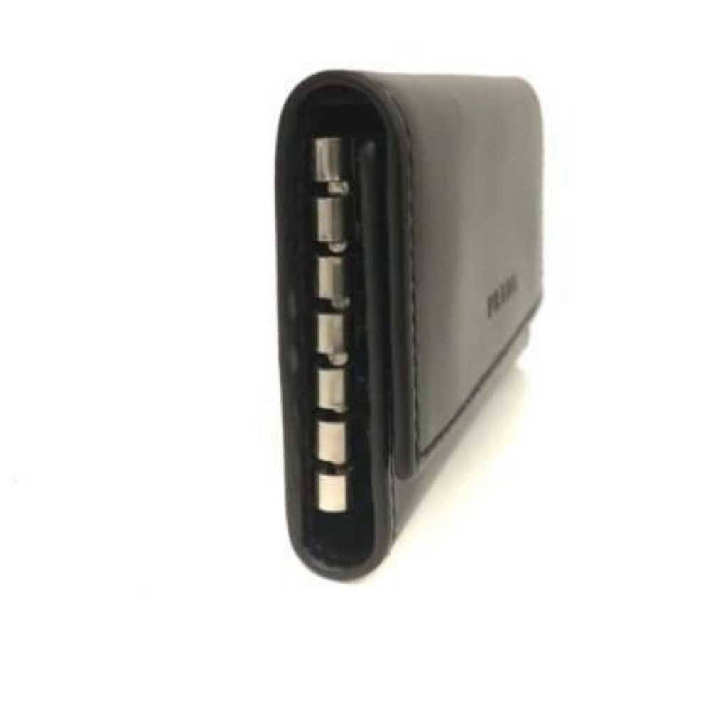 Authentic Prada leather Elegant Black 6 ring Key Holder - Picture 8 of 8